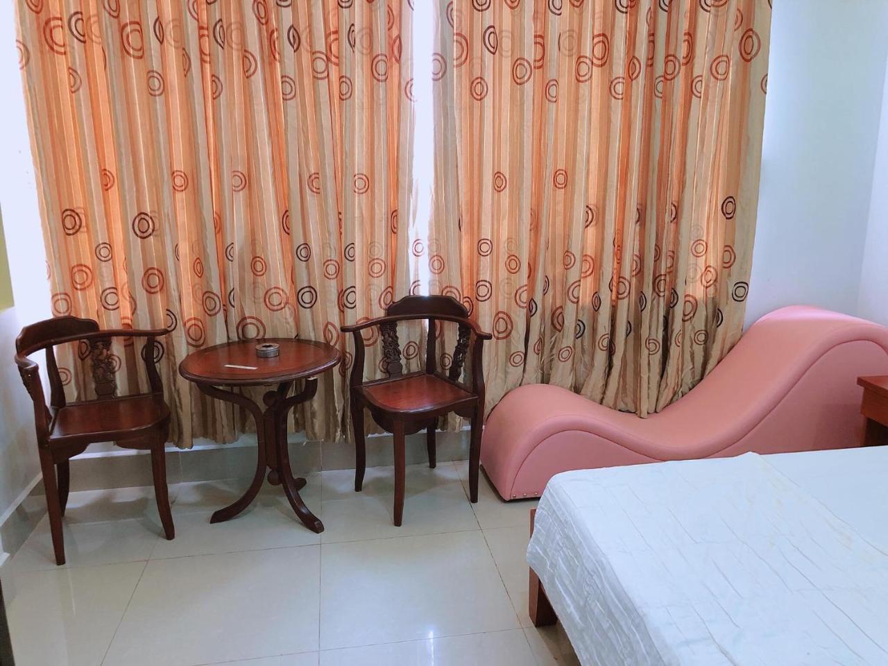 Ngoc Kha Tu 1 Hotel Long Xuyên Exterior foto